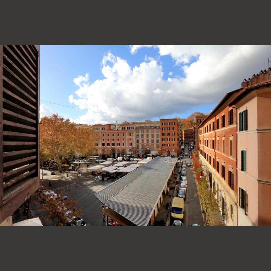 Trastevere Apartment Large Bedroom And Separate Living Up To 5 People, Rome