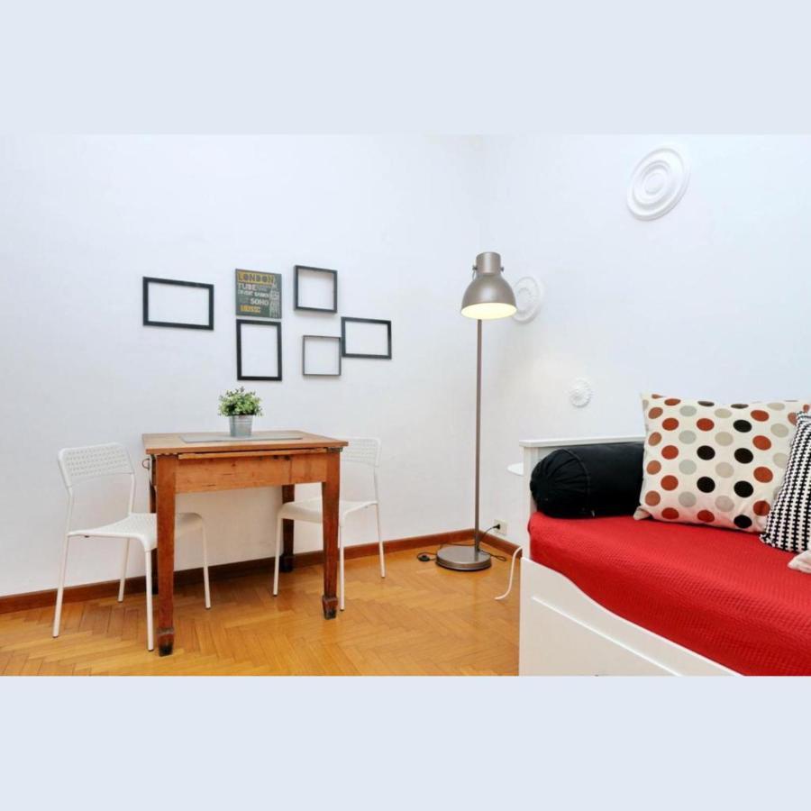 Trastevere Apartment Large Bedroom And Separate Living Up To 5 People — Foto 2